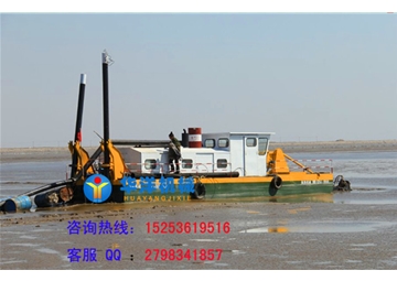 天津客户定制的绞吸船在现场工作